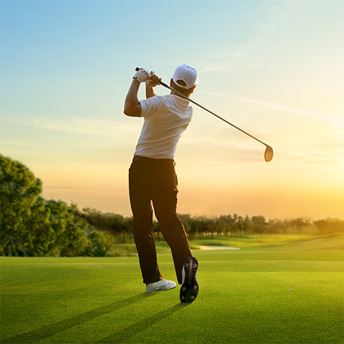 golfer-swinging-golf-club